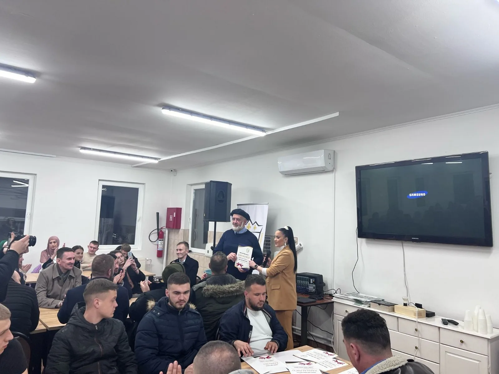 Više od 150 omladinaca na druženju u Srebrenici u organizaciji Udruženja "Sinovi Podrinja" (FOTO)