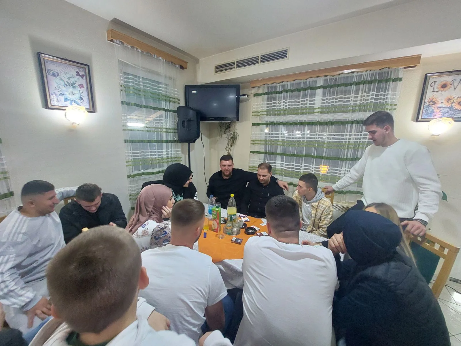 Članovi Udruženja "Sinovi Podrinja" organizovalo i podržalo okupljanje mladih u Zvorniku, Janji i Srebrenici (FOTO)