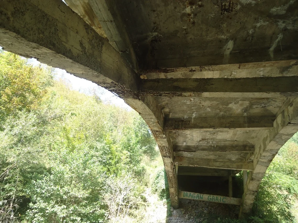 Potrebna hitna rekonstrukcija – fotografije mosta na dionici Tišča-Luke pokazuju zabrinjavajuće stanje, godinama se čeka reakcija nadležnih (FOTO)