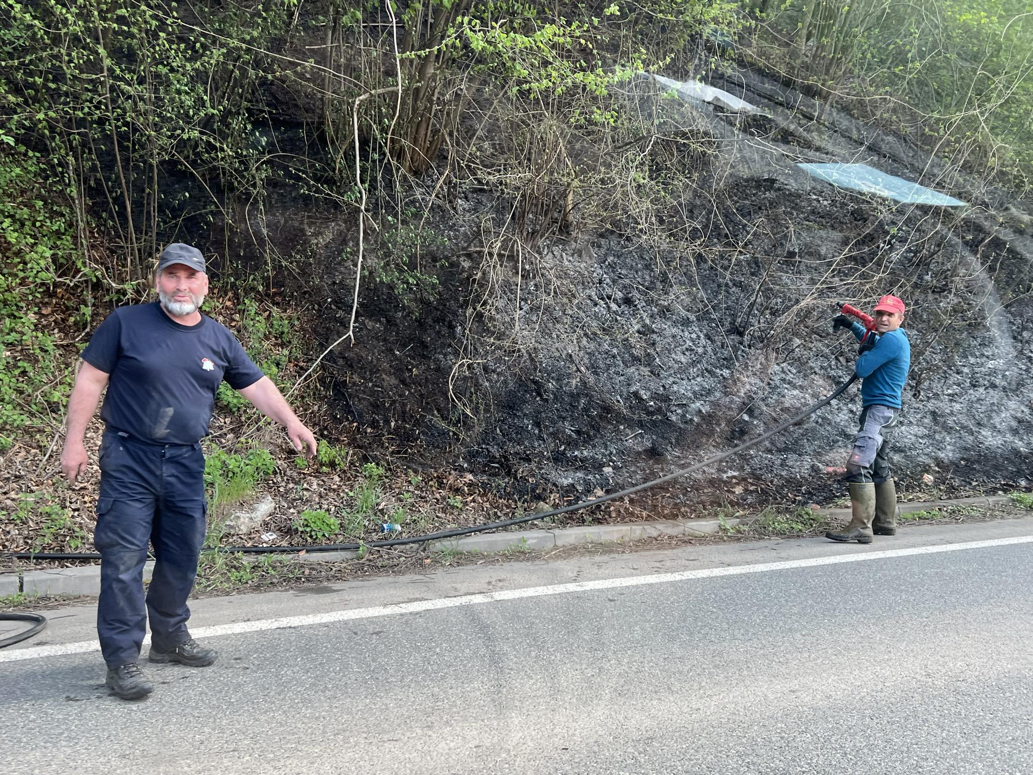 Požari ponovo aktivirani na području Bratunca, vatra buknula na ulazu u Konjević Polje iz pravca Zvornika (FOTO)