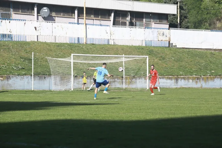 Fudbaleri Drine sutra od 14.30 u Zvorniku dočekuju BSK
