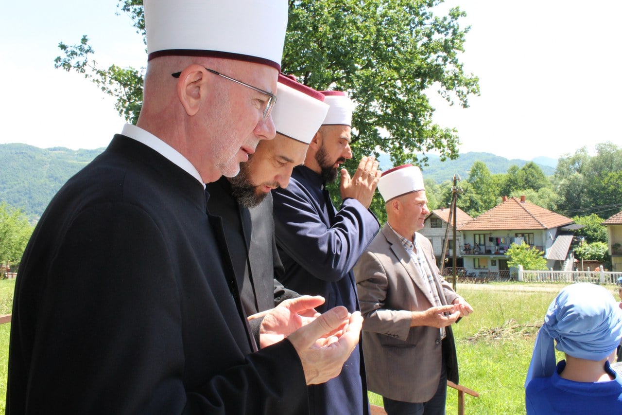 I poslije 32 godine za ratni zločin i strijeljanje 87 bošnjačkih civila u Drinjači nije niko odgovarao (FOTO+VIDEO)