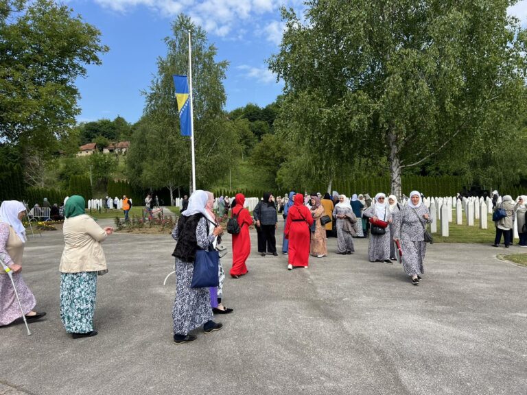 Kolektivna dženaza 12. maja u Bratuncu, među šest žrtava i šestomjesečna beba
