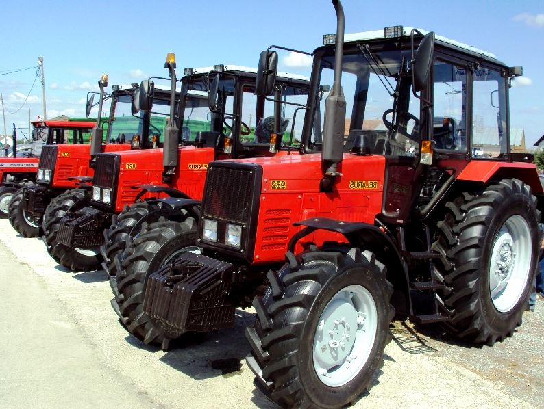Ministarstvo objavilo Poziv za iskazivanje interesa za kupovinu traktora Belarus, prilika za zvorničke poljoprivrednike