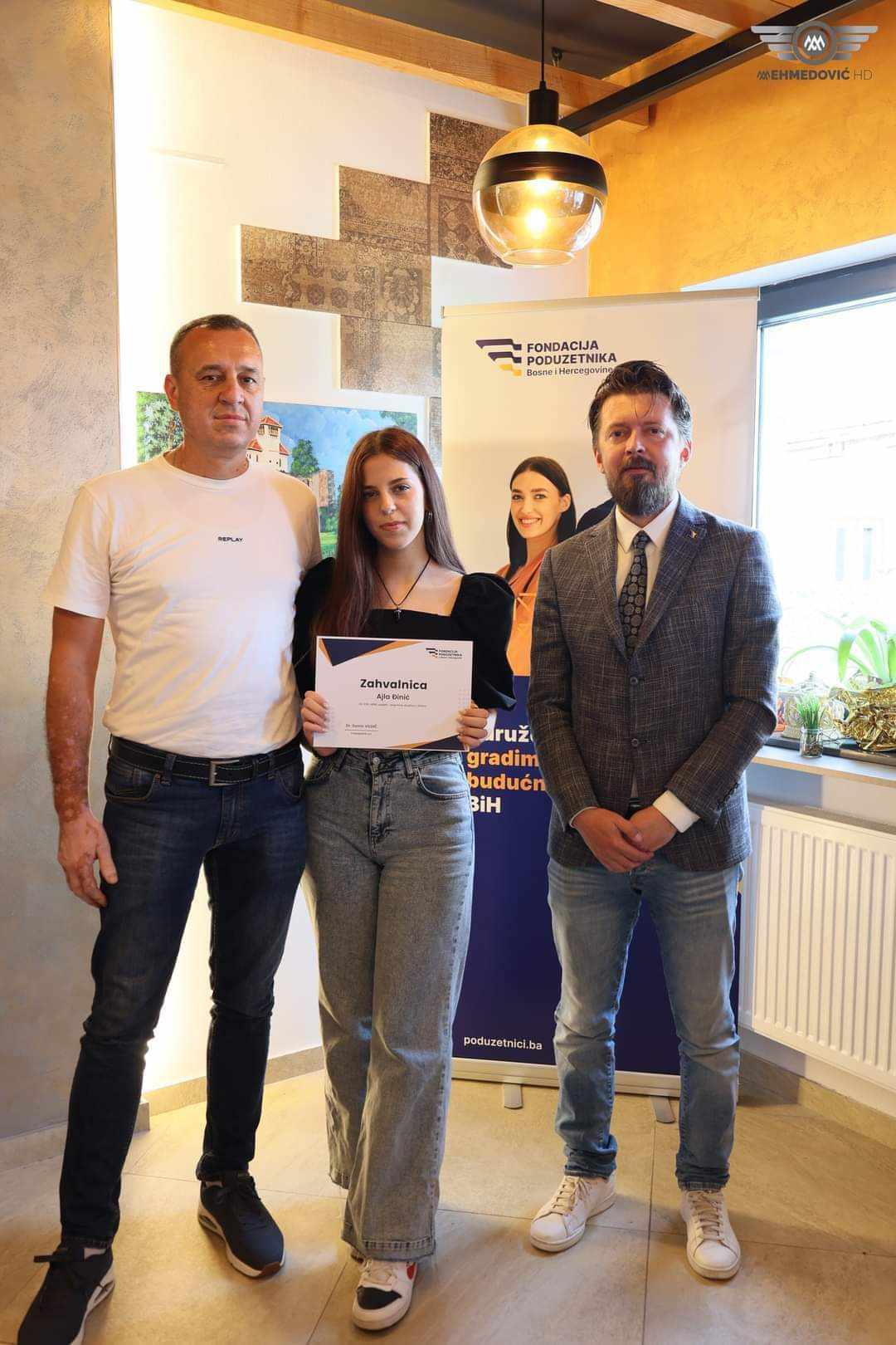 Kompanija Metkomp i Fondacija poduzetnika nagradila osam učenika povratnika, nosioce Vukove diplome (FOTO)