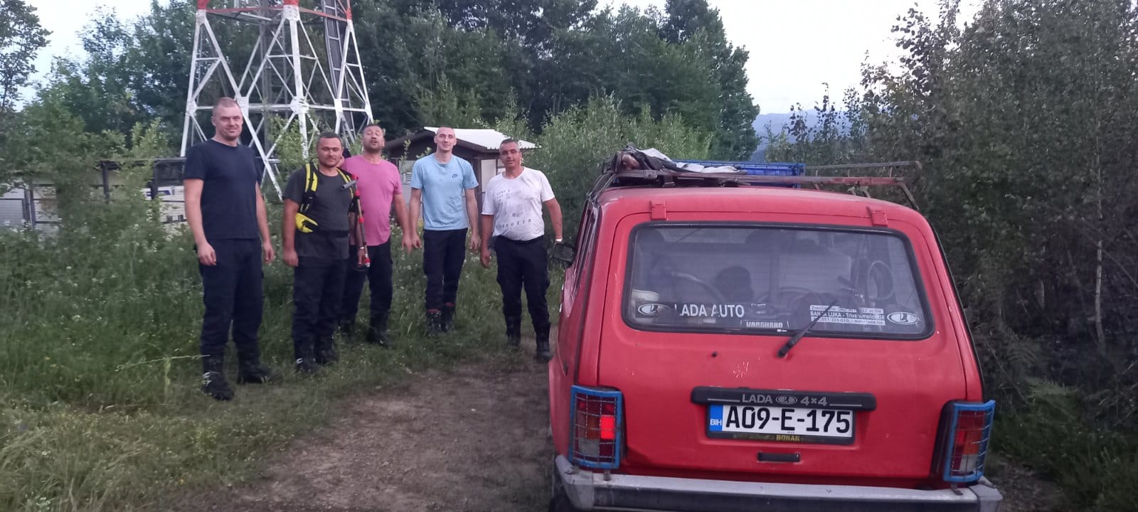 Šumski požar kod Bratunca nastao zbog spoja na dalekovodu (FOTO+VIDEO)