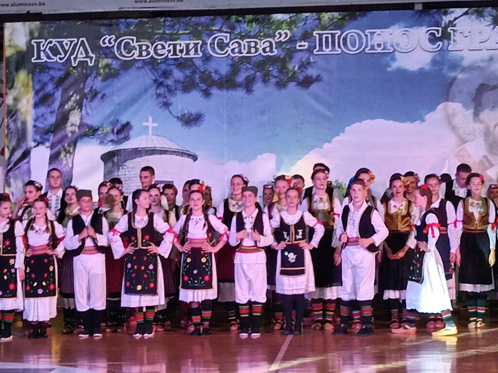 Kulturno umjetničko društvo ,,Sveti Sava“ velikim koncertom obilježilo 20 godina rada (FOTO)