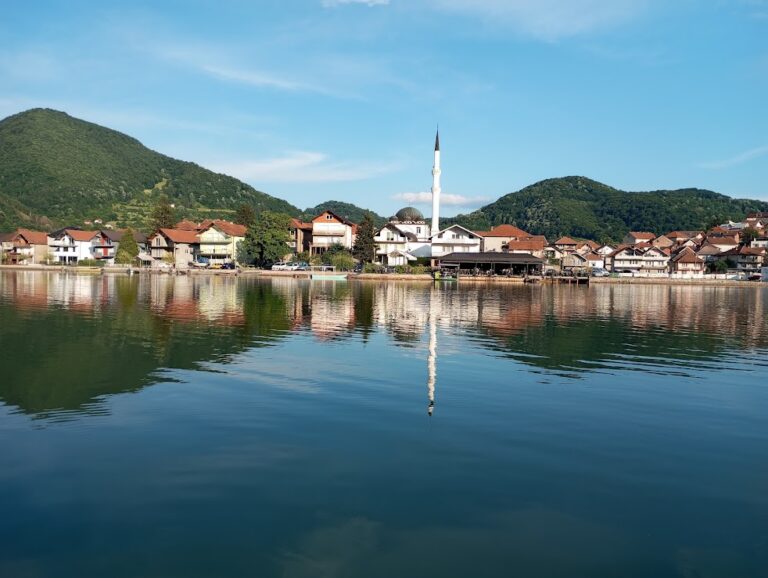 Ljeto se ne predaje, skače živa na termometru