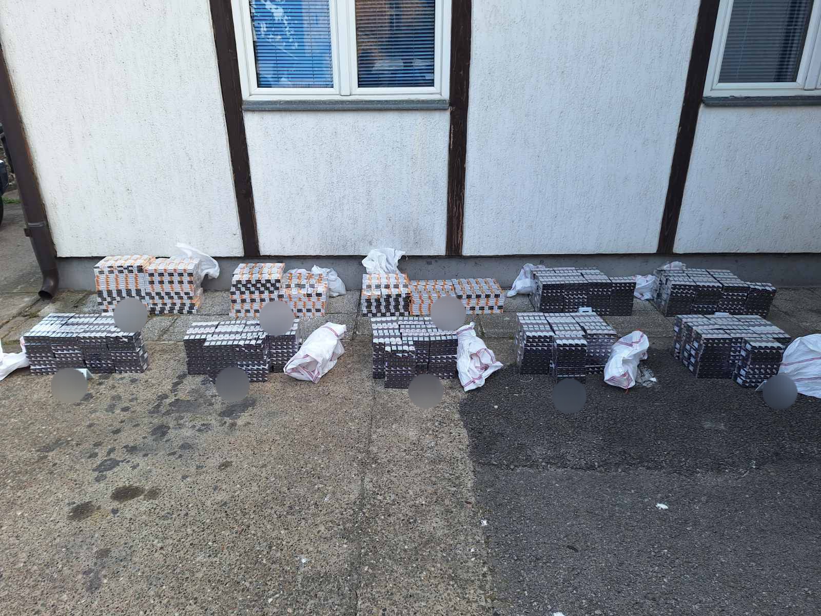 Zaplijena cigareta u okviru akcije „CORSET“, slobode lišeno jedno lice u Zvorniku (FOTO)