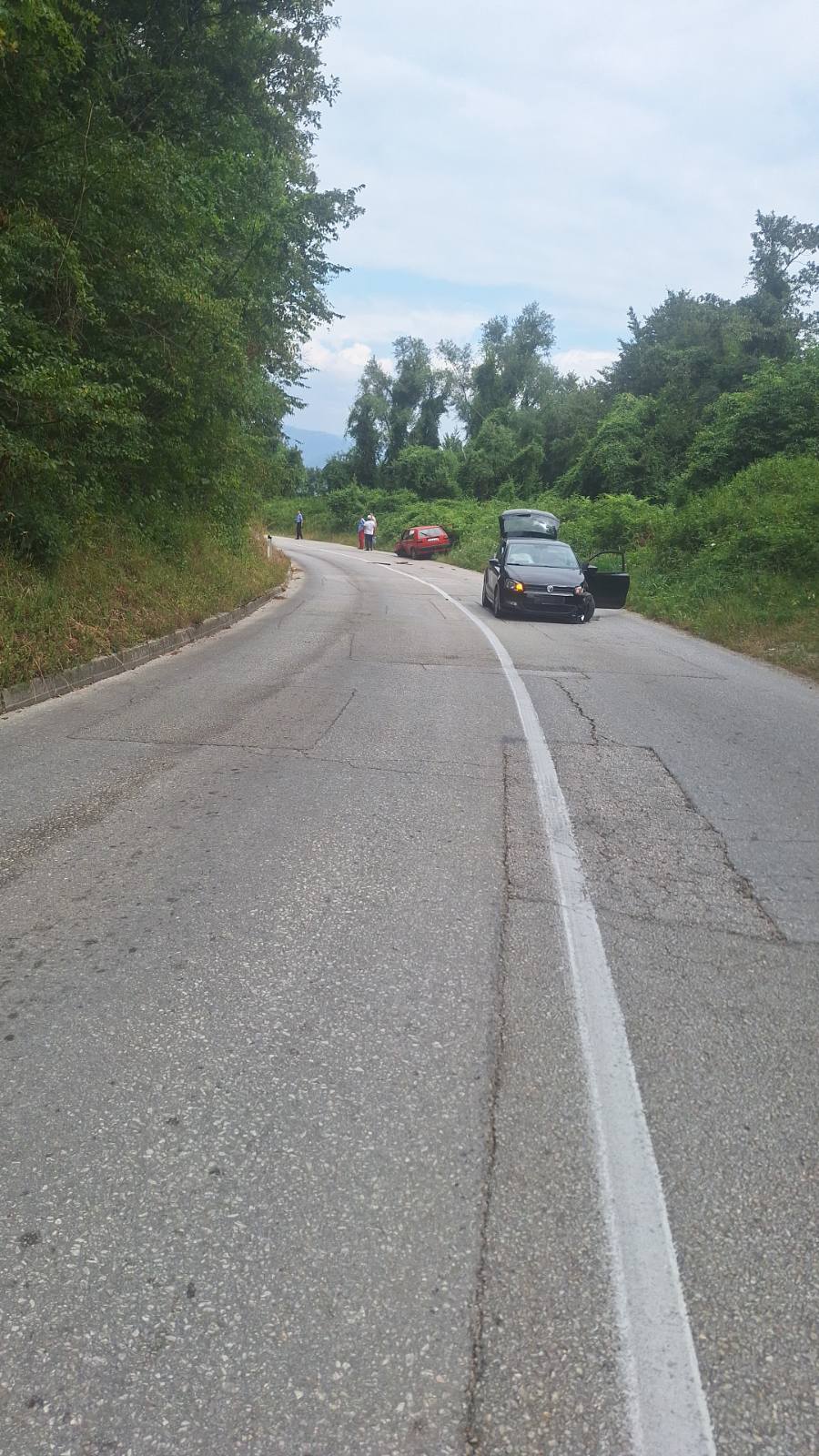 U saobraćajnoj nezgodi povrijeđeni svi učesnici, tri lica završila u zvorničkoj bolnici (FOTO)