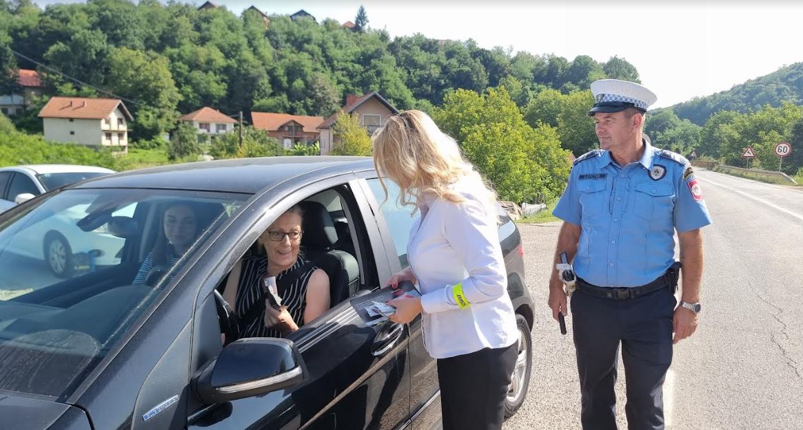 Sprovedena kampanja „Lako je brzinu smanjiti“ i na području Zvornika (FOTO)