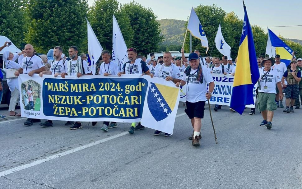 U Potočare stigli učesnici Marš mira, Ultra maratona Vukovar-Srebrenica, kvad maratona, biciklisti, bajkeri, smrt jednog učesnika obilježila posljednji dan Marša (FOTO)