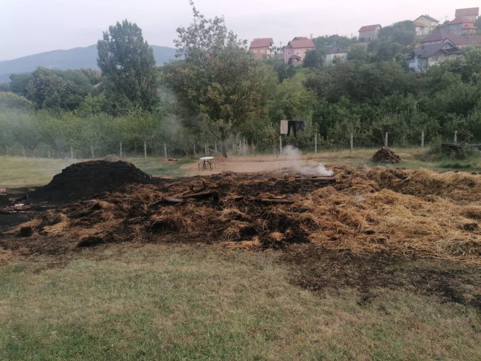 Požar u Gornjem Šepku progutao štalu i usmrtio kravu (FOTO)