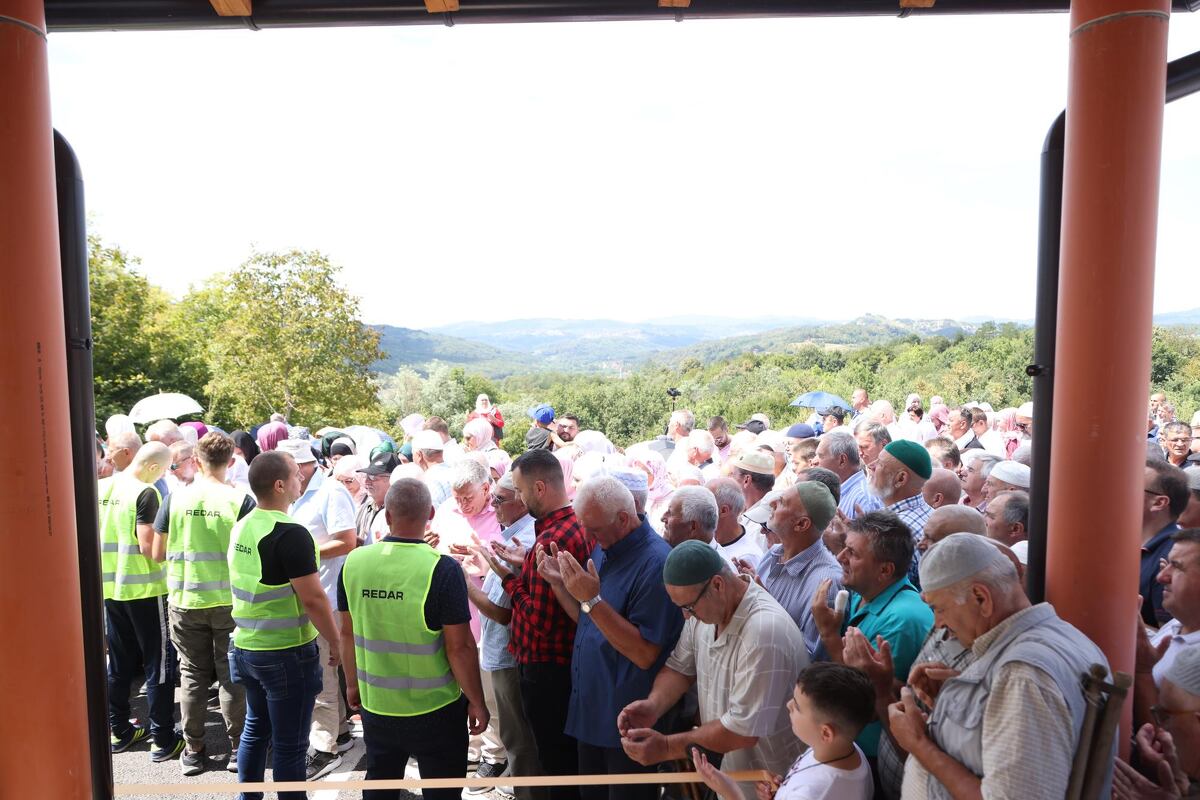 Uz prisustvo velikog broja vjernika svečano otvorena džamija na Kučić Kuli kod Zvornika