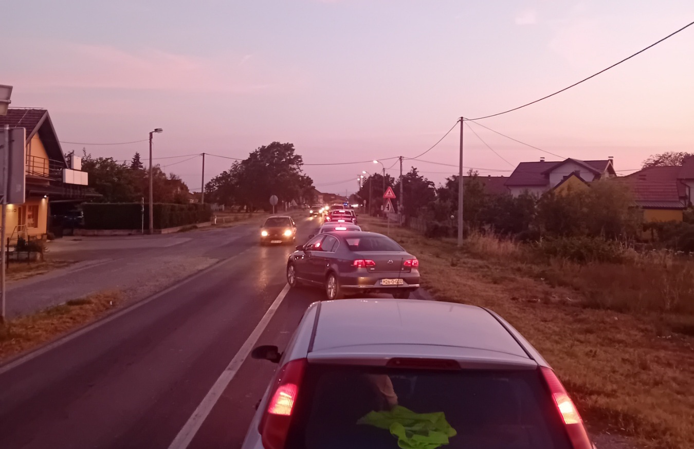 Vozač mopeda povrijeđen u sudaru kod Bijeljine, a odmah potom i uhapšen (FOTO)