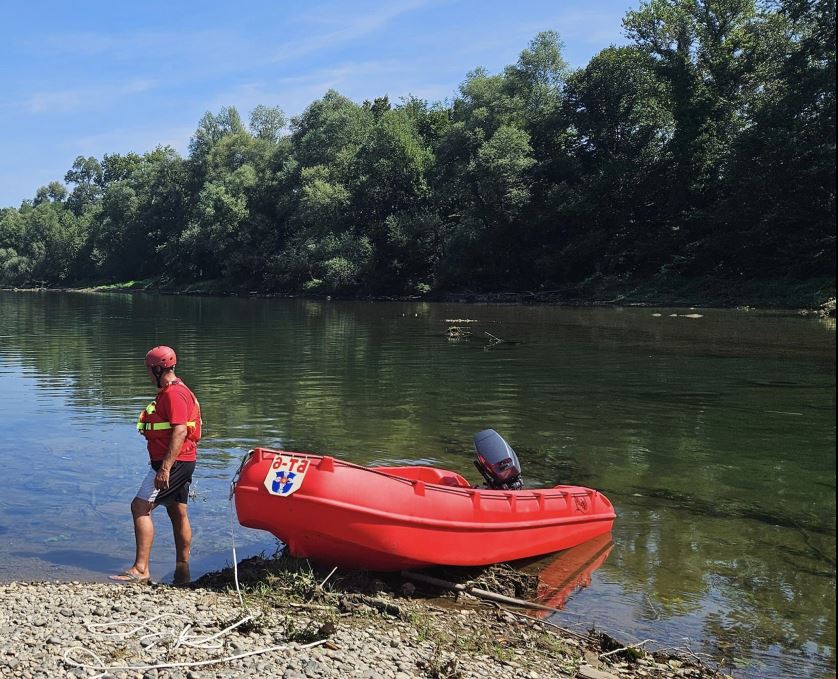 Bratunački vatrogasci-spasioci pronašli još jedno beživotno tijelo migranta koji je nestao u Drini prethodnog dana (FOTO)