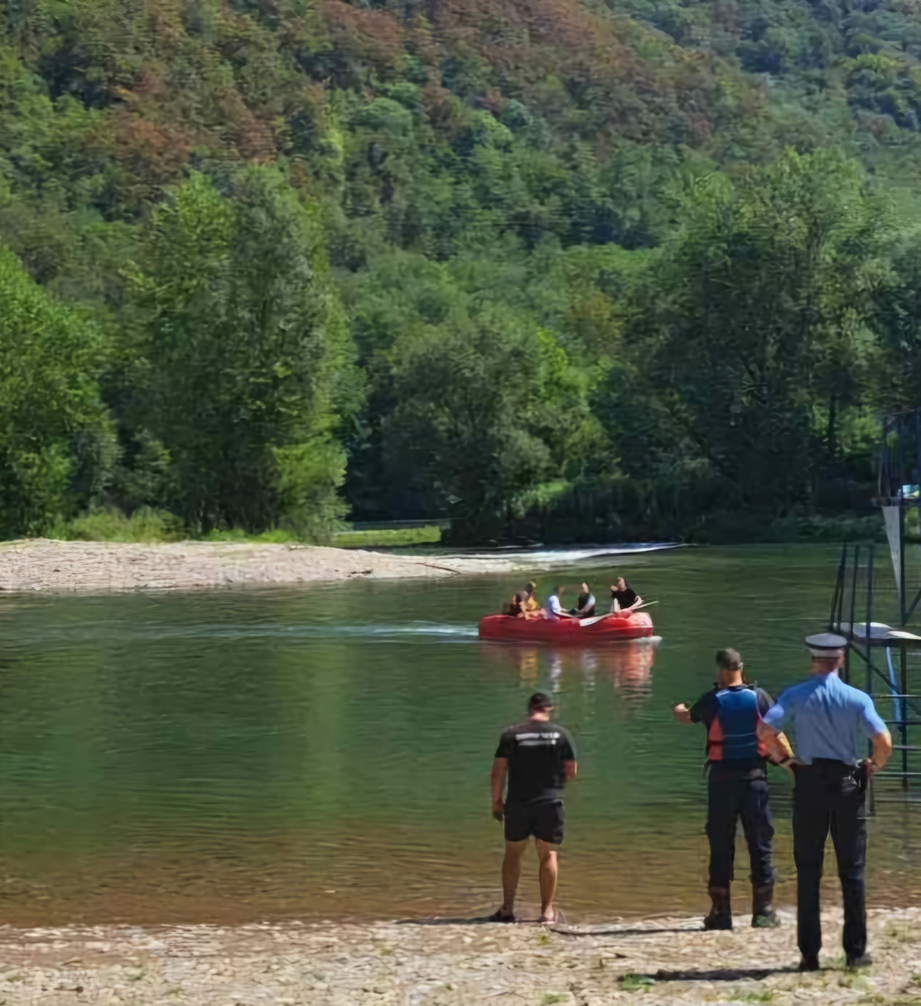 Jutros nastavljena potraga za migrantima u Drini, do sada izvučeno deset tijela, među kojima je i beba