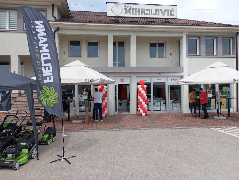 Velika akcija popusta na male i velike kućne aparate u poslovnici kompanije ”Mihajlović” u Karakaju