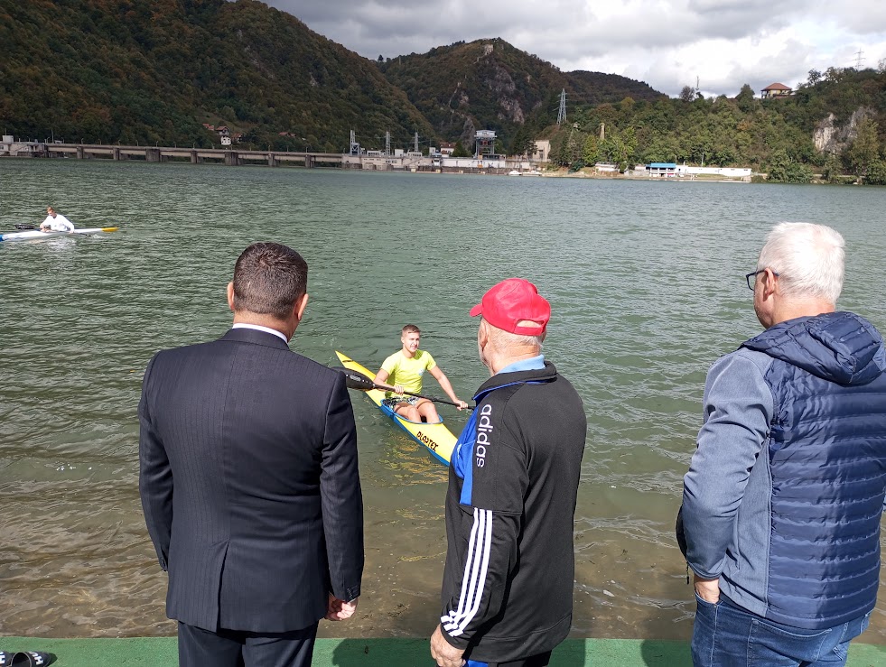 Ministar Hurtić otpakovao nove kajake na svečanoj ceremoniji Kajak-Kanu Kluba "Drina" u Diviču (FOTO+VIDEO)