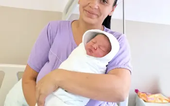 Prethodnog dana rođene 4 bebe u JZU Bolnica Zvornik, trenutno 6 beba u porodilištu (FOTO)