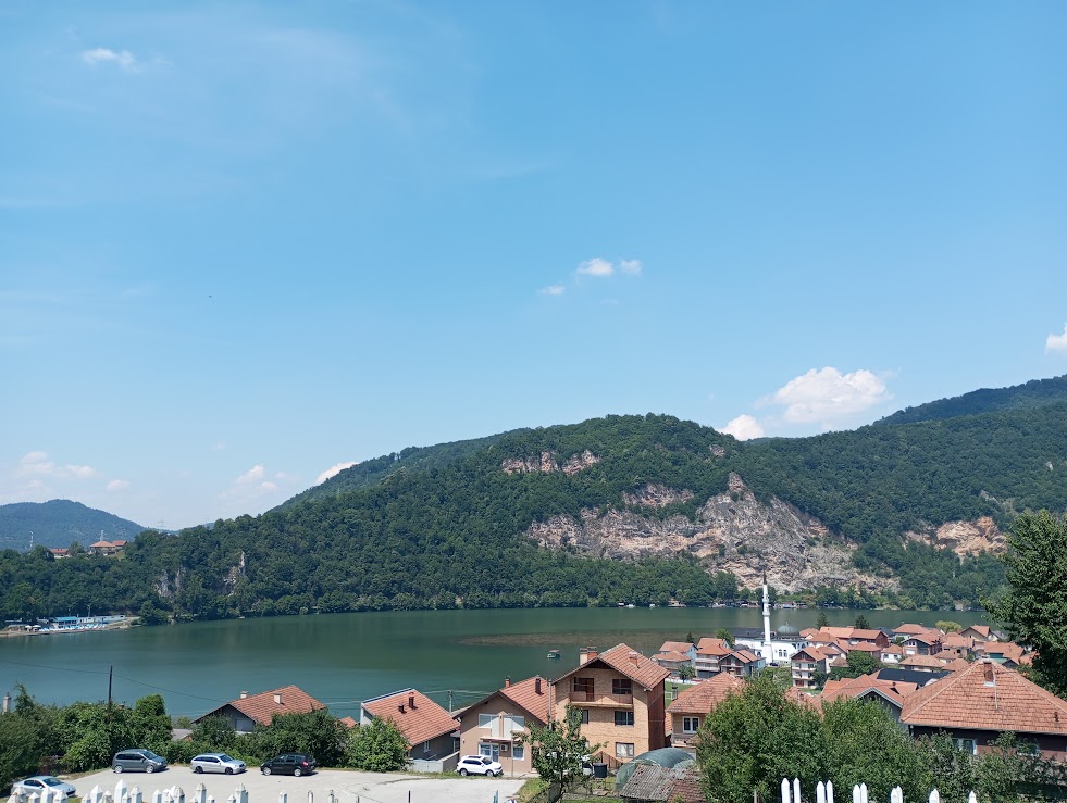 Nekadašnji komandir Stanice javne bezbjednosti (SJB) u Zvorniku svjedočio o ratnom zločinu silovanja na Diviču