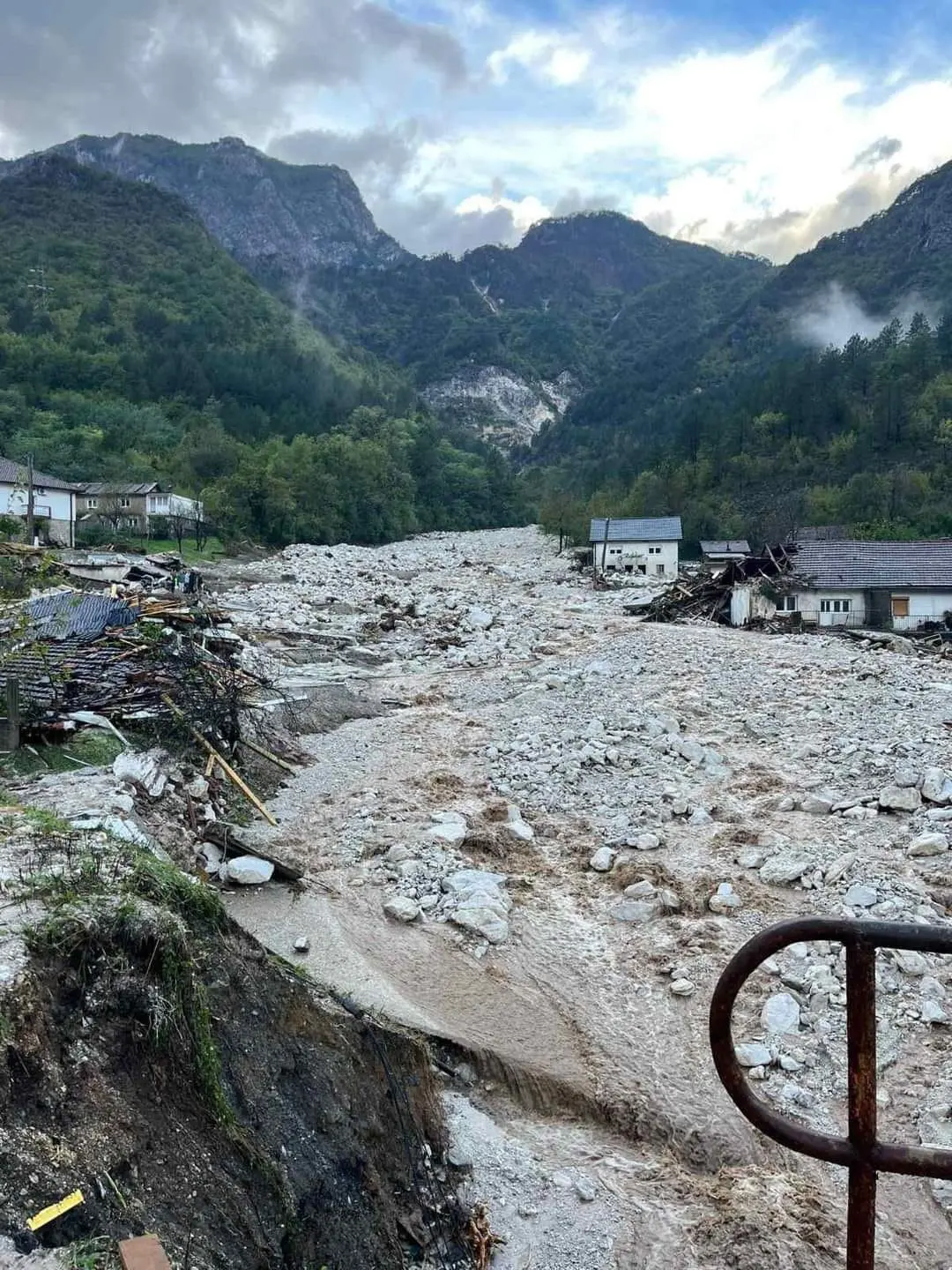 Potvrđeno 14 smrtnih slučajeva na području Jablanice: "To su oni koje su pronašli spasioci"