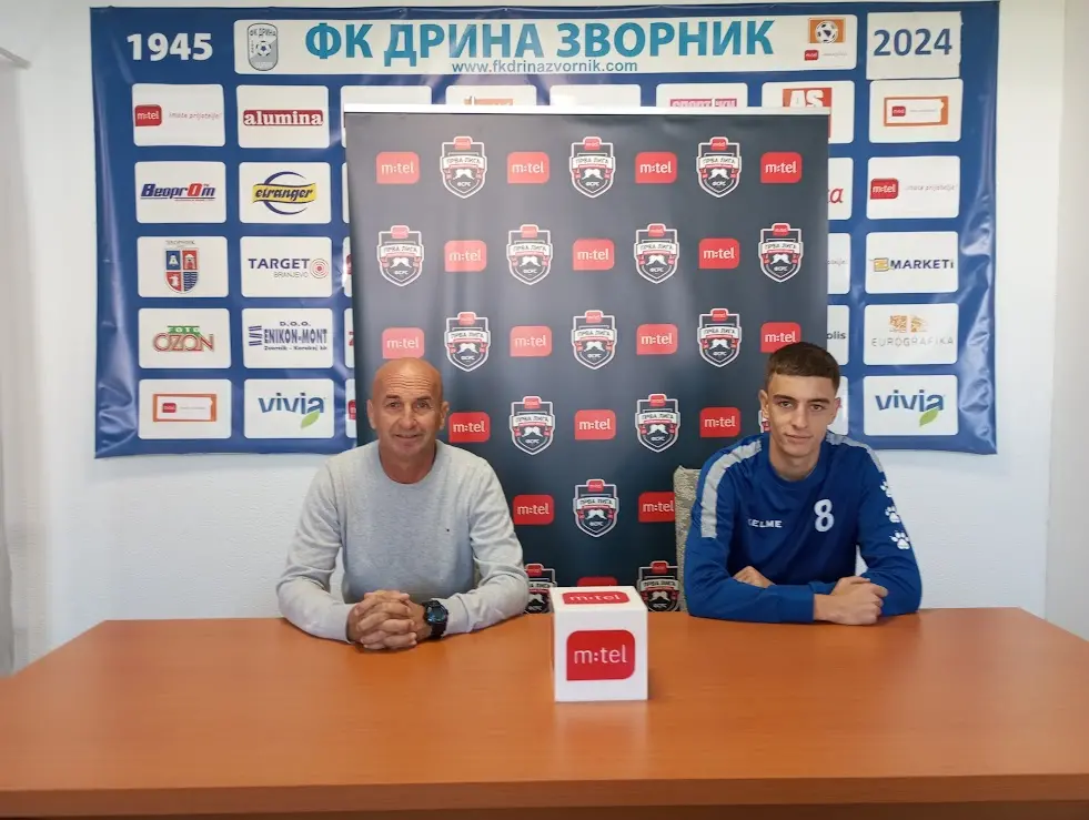 Redovna press konferencija za medije FK Drina Zvornik: Trener Mićić i napadač Vidaković pozvali navijače na sutrašnji izuzetno važan meč u Zvorniku