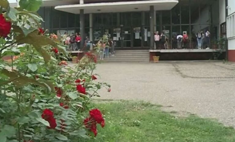 Skoro 2.000 đaka završilo na popravnom!