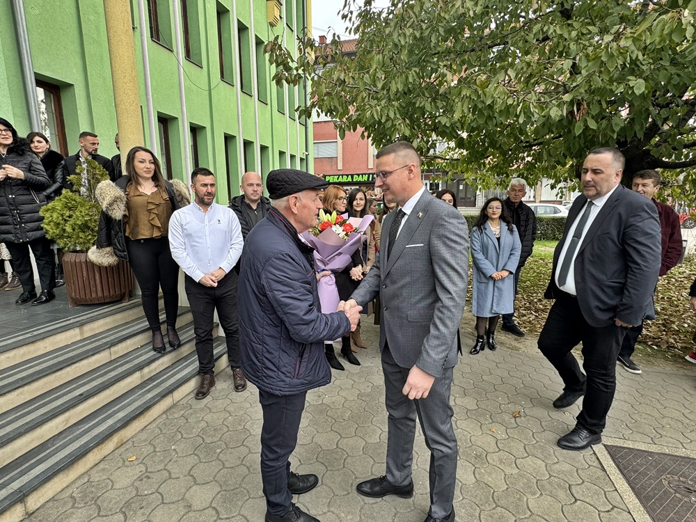 Novoizabrani mladi načelnik Kalesije Nermin Mujkanović zvanično preuzeo dužnost načelnika općine (FOTO)