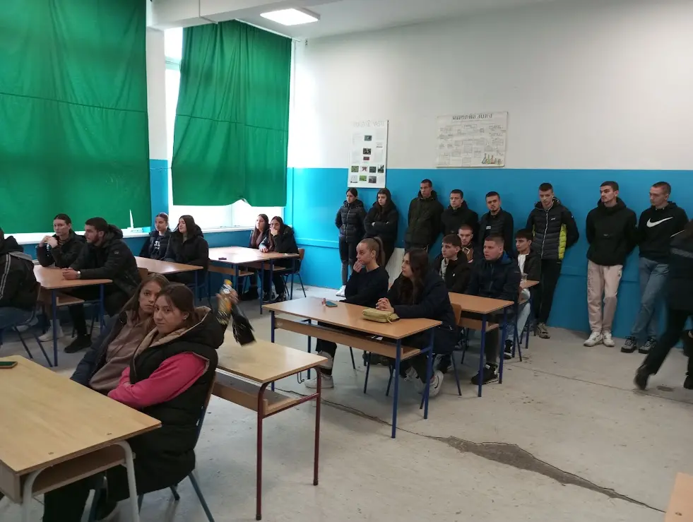 TŠC Karakaj i PU Zvornik: Edukativnim predavanjima ka prevenciji vršnjačkog nasilja