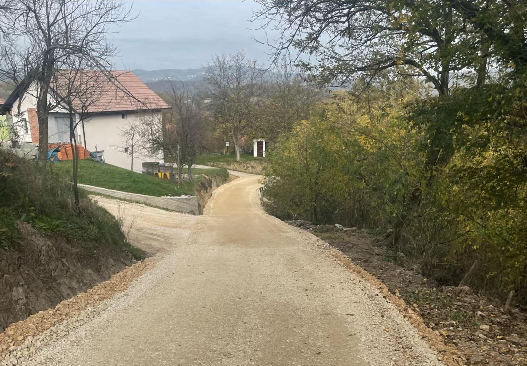 Dugi Dio kod Zvornika: Završna faza radova donosi novi prilaz za mještane Donje Mahale (FOTO)