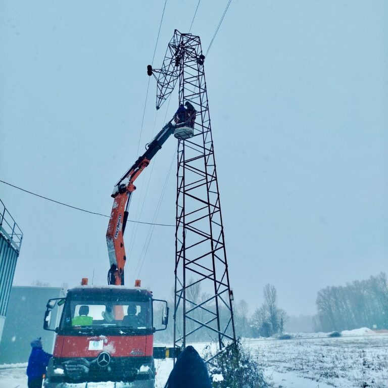 Ovog utorka bez struje nekoliko naselja na području Terenske jedinice Zvornik zbog zamjene stubova
