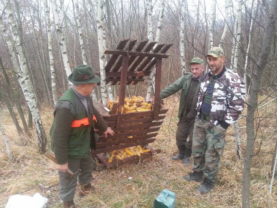 Briga o divljači u zimskim uslovima redovna aktivnost lovačkih grupa Zvornika i okolnih opština