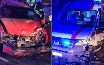 Poznato zdravstveno stanje zaposlenika zvorničke bolnice koji su se nalazili u sanitetskom vozilu koje je učestvovalo u saobraćajnoj nezgodi u Tuzli (FOTO)
