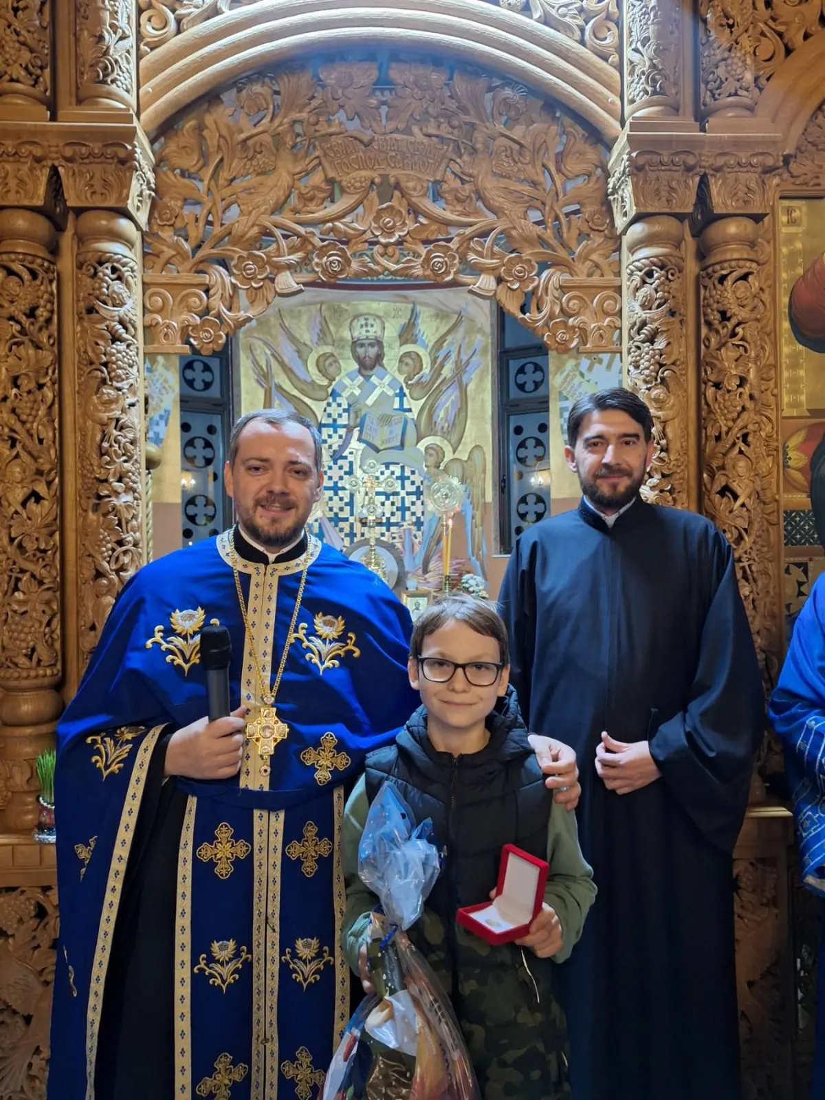 Saborni hram u Zvorniku: Nikola Protić iz Osmaka pronašao zlatnik iz česnice (FOTO)