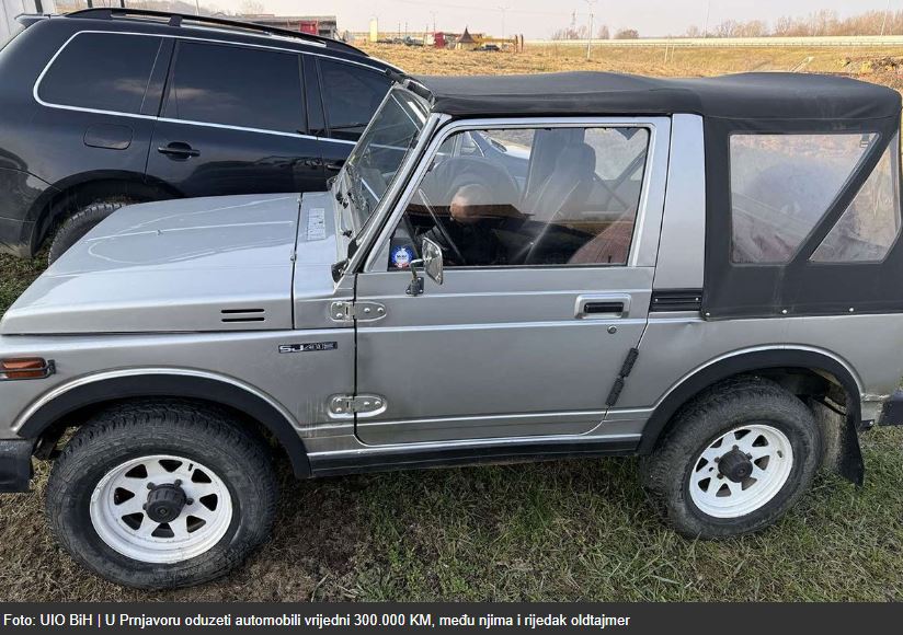 Carinici UIO BIH oduzeli automobile vrijedne 300.000 KM, među njima i rijedak oldtajmer (FOTO)