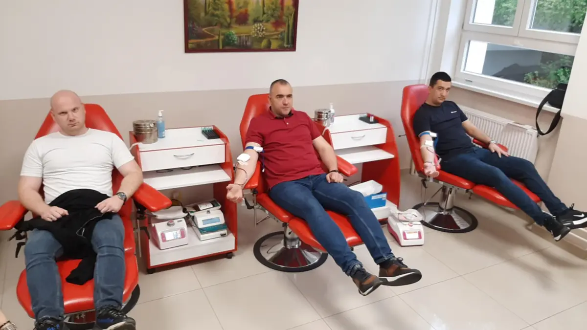 Dvodnevna akcija dobrovoljnog davanja krvi pripadnika Policijske uprave Zvornik (FOTO)