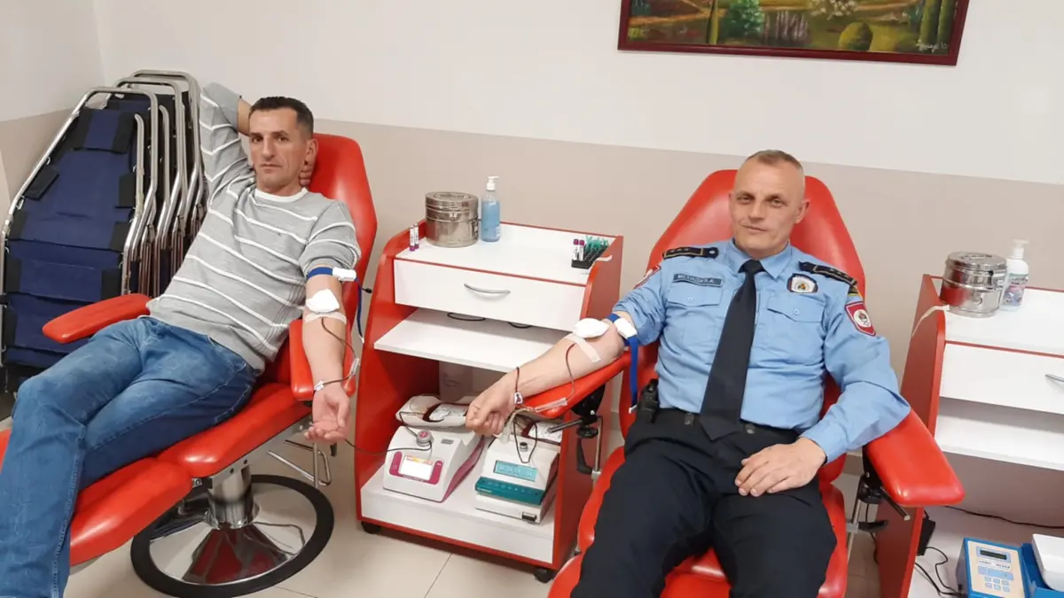 Dvodnevna akcija dobrovoljnog davanja krvi pripadnika Policijske uprave Zvornik (FOTO)