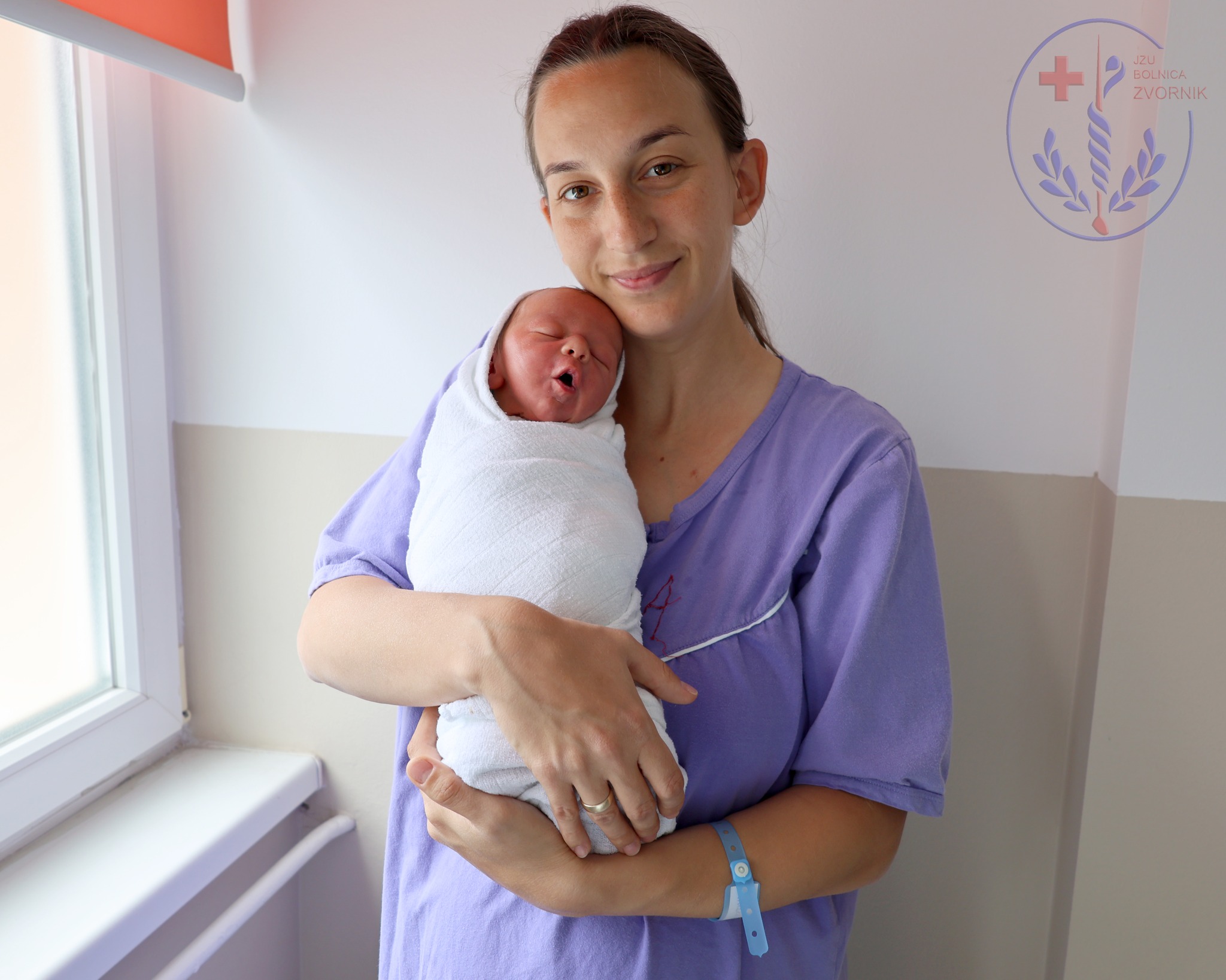 U Zvorniku ovog jutra rođene tri bebe  (FOTO)