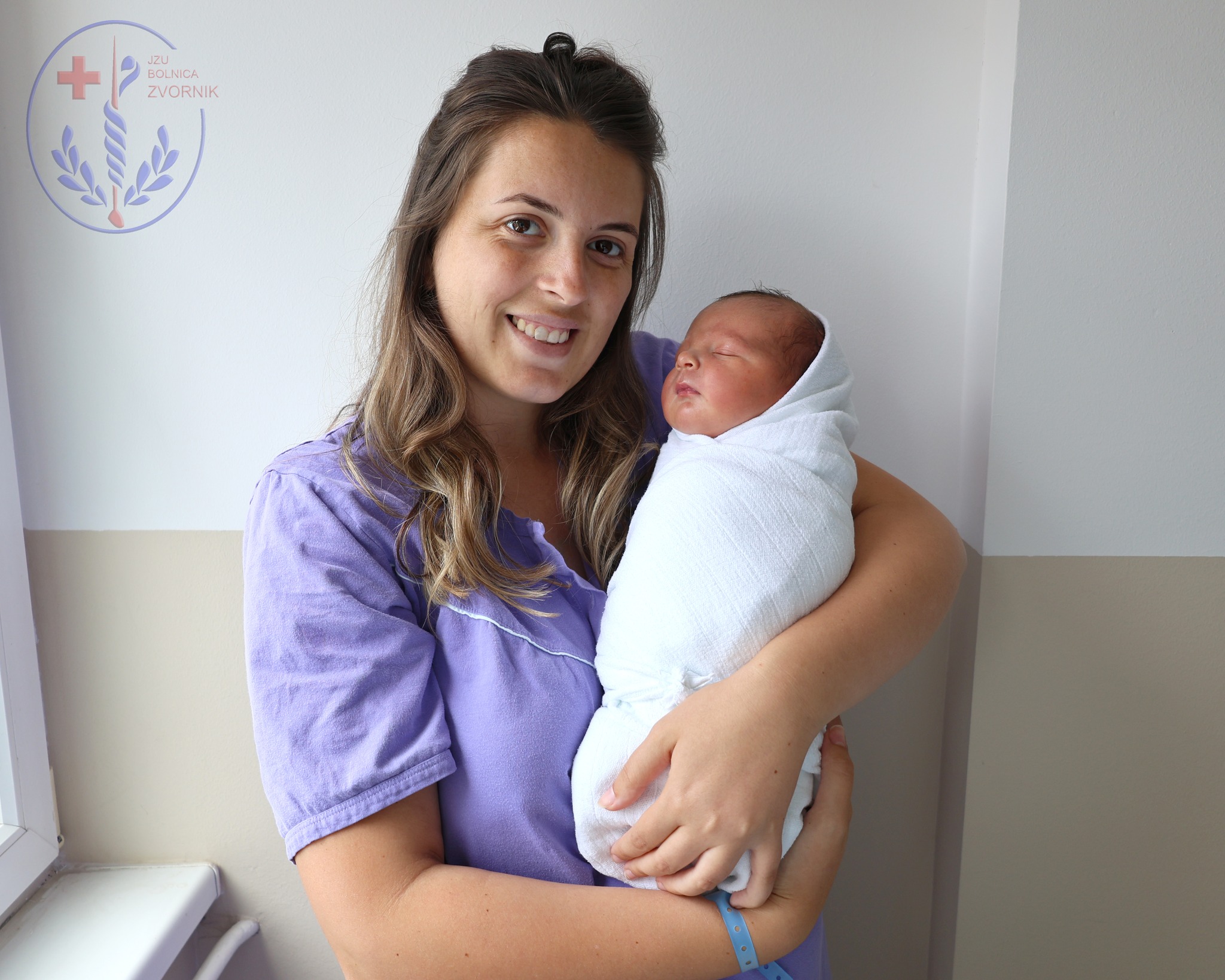 U Zvorniku ovog jutra rođene tri bebe  (FOTO)