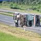 Dvoje mrtvih u sudaru automobila i autobusa na auto-putu u Hrvatskoj, autobus pripada bh.kompaniji Halilović (FOTO)