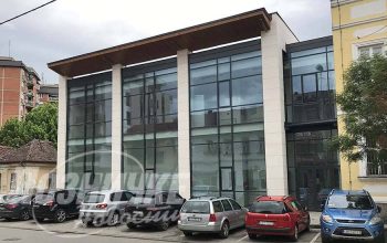 Loznica: U ZGRADI NOVE SALE GIMNAZIJE – Pali dijelovi montirajućeg plafona