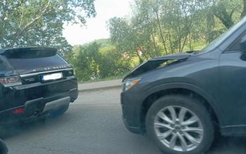Saobraćajna nezgoda na ulazu u Zvornik, učestvovalo vozilo sa diplomatskim tablicama (FOTO)
