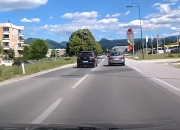 Pogledajte snimak opasne vožnje, za dlaku izbjegnut katastrofalan udes (VIDEO)