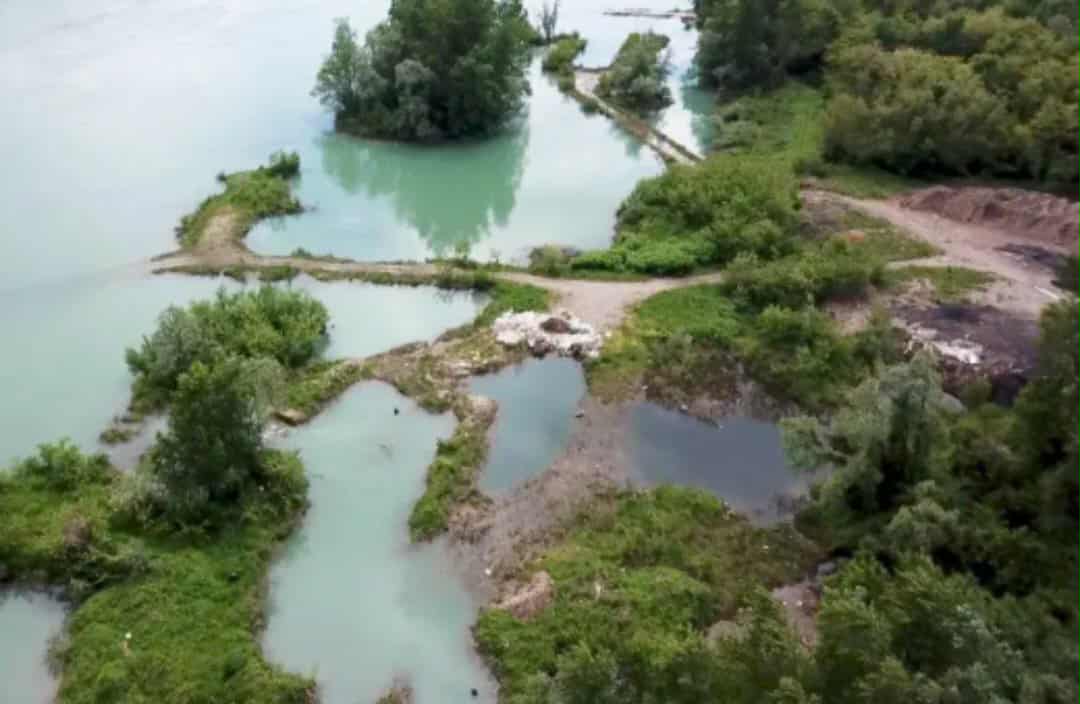 Optužnica protiv lica iz Zvornika zbog krivičnog djela Protivzakonito zauzimanje i eksploatacija prirodnih bogatstva i dobara od opšteg značaja
