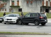 Tri automobila učestvovala u saobraćajnoj nezgodi na raskrsnici u Konjević Polju (FOTO)