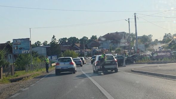 Pet osoba zadobilo povrede na magistralnom putu Zvornik-Tuzla, teško povrijeđena djevojka iz Zvornika (FOTO)