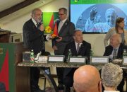Srebrenici dodijeljena Mediteranska nagrada za mir i posvećen Totem mira u Napulju (FOTO)