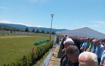 Klanjana još jedna kolektivna dženaza ubijenim Bošnjacima Zvornika i okoline, tri tijela ukopana bez identifikacije (FOTO)