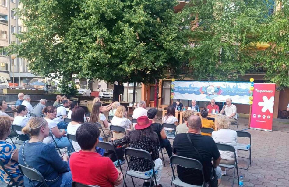 Promocije knjiga obilježile drugo veče Festivala “Kriva Drina” u Zvorniku (FOTO)